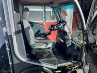 GAWE9877_2828593 vehicle image