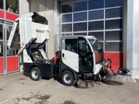 GAWE9877_2828593 vehicle image