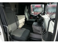 DOLD2821_2761649 vehicle image