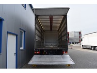 TOC1273_2940407 vehicle image