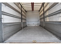 TOC1273_2940407 vehicle image