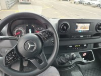 TRAN10029_2786132 vehicle image