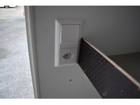 TOC1273_2778299 vehicle image