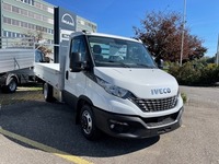 STUD177_2852707 vehicle image