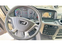 TAMZ4659_2711921 vehicle image