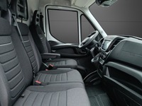 FLAA9869_2785820 vehicle image