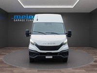 FLAA9869_2785820 vehicle image