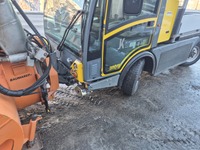 0560025 vehicle image