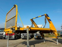 MAN126_2684497 vehicle image