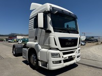 ZELJ895_2951672 vehicle image