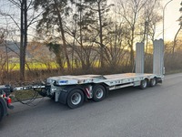 0126026 vehicle image