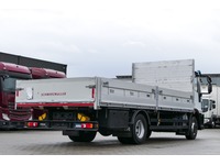 DOLD2821_2828745 vehicle image