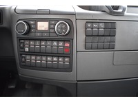 TOC1273_2751177 vehicle image