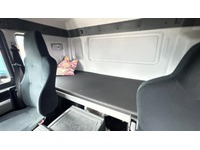 TAMZ4659_2792858 vehicle image