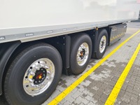 INTG9387_2755600 vehicle image