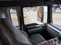 UNIK8334_2782429 vehicle image