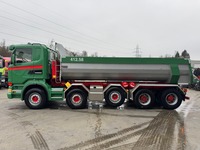 AGRO3463_2782433 vehicle image