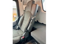 DTCH10536_2848075 vehicle image