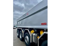 DTCH10536_2848075 vehicle image