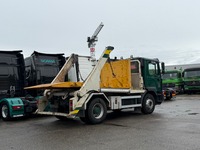 UNIK8334_2912813 vehicle image