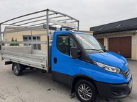 STUD177_2641327 vehicle image