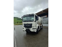 ROAE10352_2946517 vehicle image