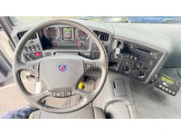 TAMZ4659_2694095 vehicle image