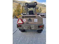 RARO1486_2867415 vehicle image