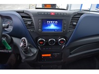 TOC1273_2818671 vehicle image