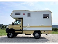 TART5813_2686105 vehicle image