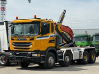 UNIK8334_2895057 vehicle image