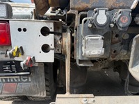 UNIK8334_2895057 vehicle image