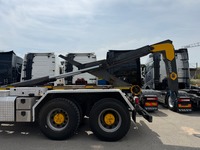 UNIK8334_2895057 vehicle image