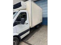 TOMY4226_2886689 vehicle image