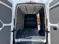 Eger39_2657589 vehicle image