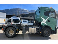 SAUR7607_2774152 vehicle image