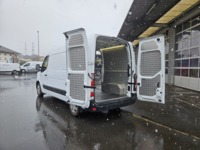 THOM6454_2830699 vehicle image