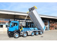 NUES8043_2839819 vehicle image