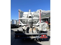 SAUR7607_2763461 vehicle image