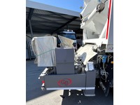 SAUR7607_2763461 vehicle image