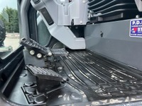 RINA4324_2917389 vehicle image