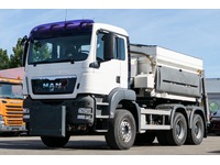DOLD2821_2921633 vehicle image