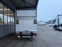 NAEF243_2811437 vehicle image