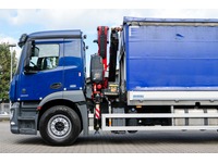 DOLD2821_3017614 vehicle image