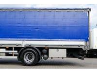 DOLD2821_3017614 vehicle image