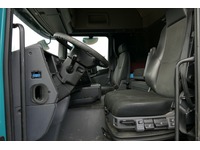 DOLD2821_2838919 vehicle image