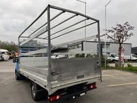 STUD177_2641327 vehicle image