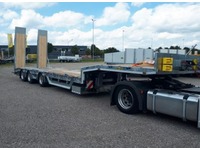 INTG9387_2741217 vehicle image