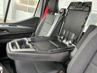 THOM6454_2749349 vehicle image