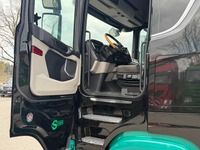 UNIK8334_2870340 vehicle image